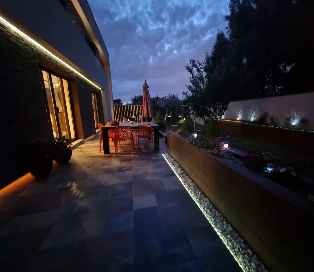 Luxury Villa Moderne, Salon De 90M2 Montgeron ภายนอก รูปภาพ